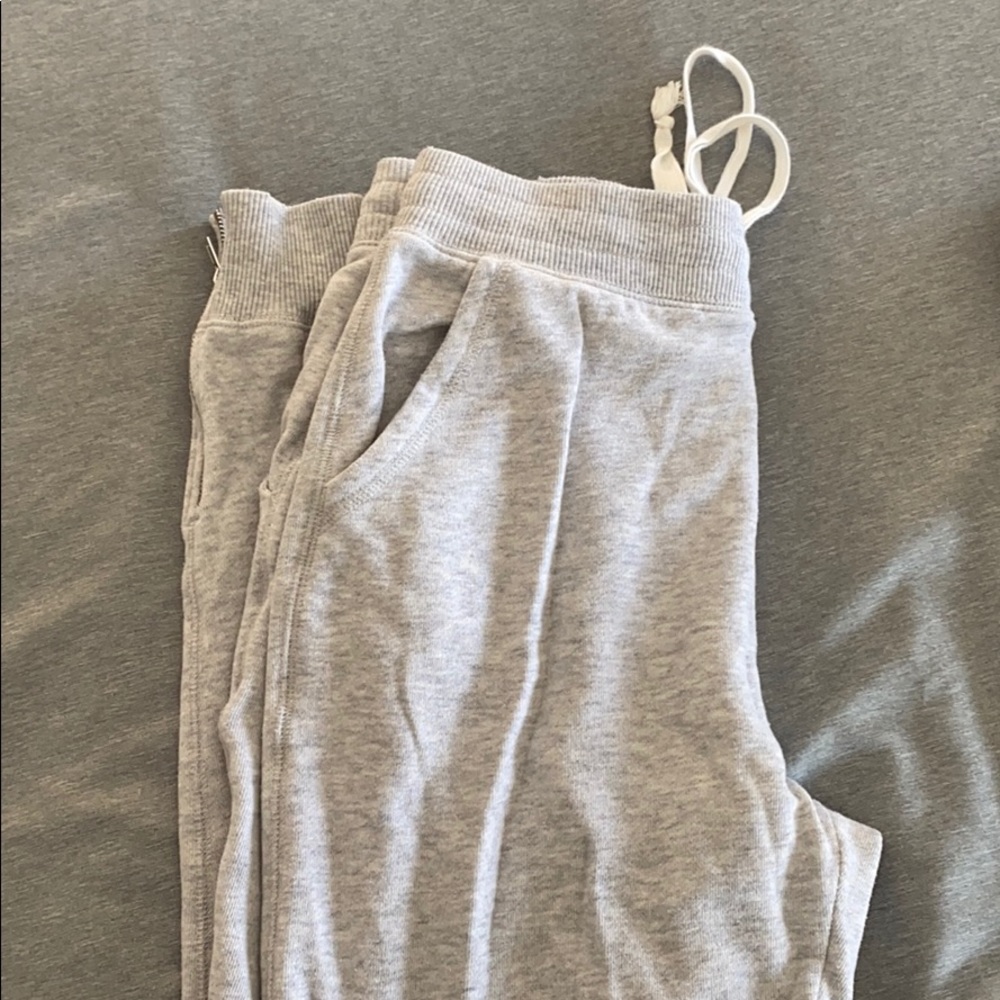 American Eagle Joggers